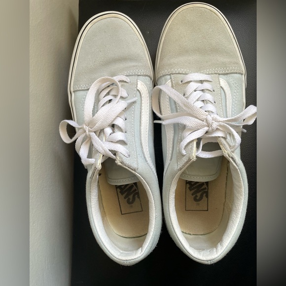 Vans - Picture 5 of 5